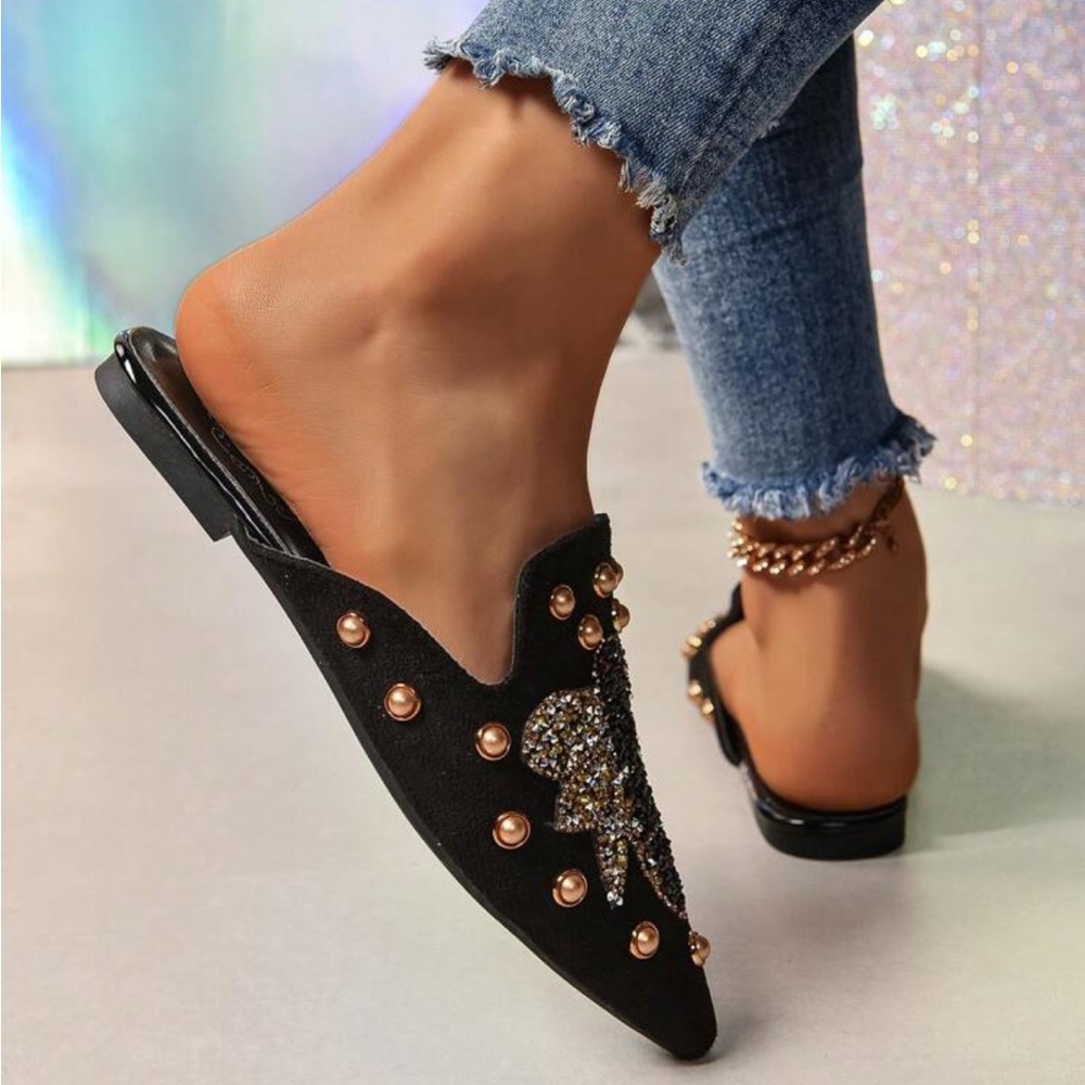 New Arrival Women's Cute Animal Decorated Fashionable Casual Mules - Picture 2 of 5